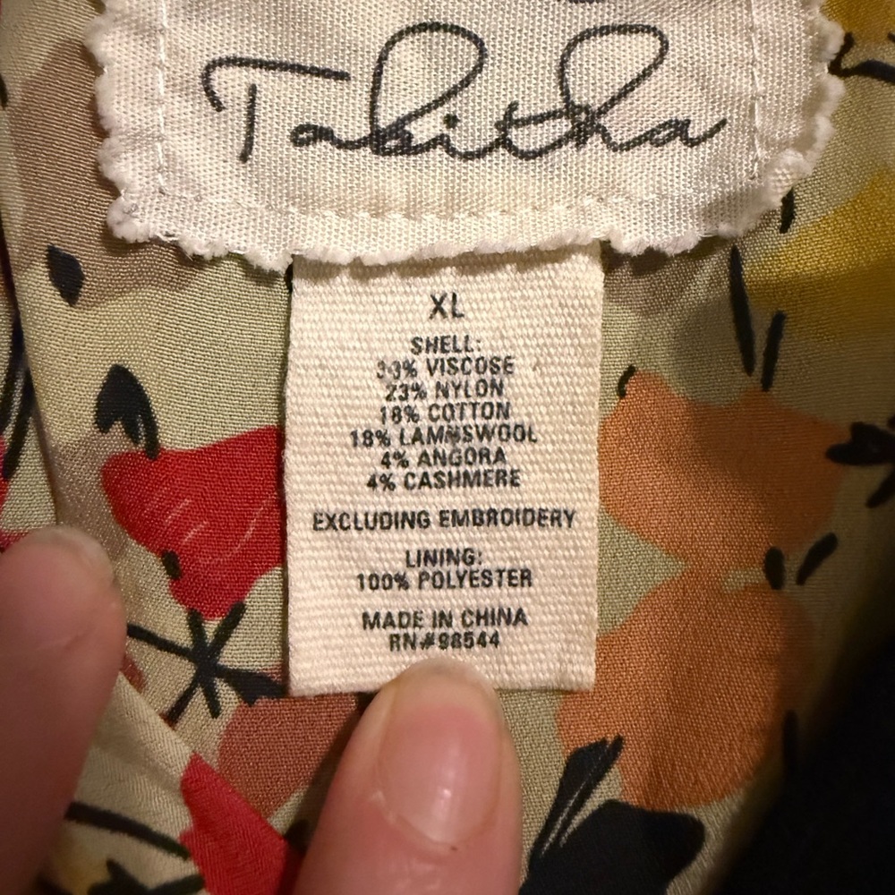 Tabitha Black Cardigan with White Floral Embroidery - Picture 3 of 4